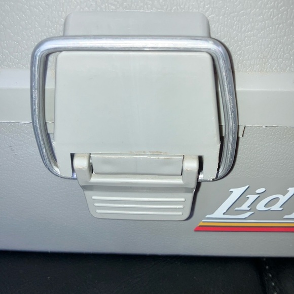 Vintage Lid Locker fishing box - Picture 2 of 14